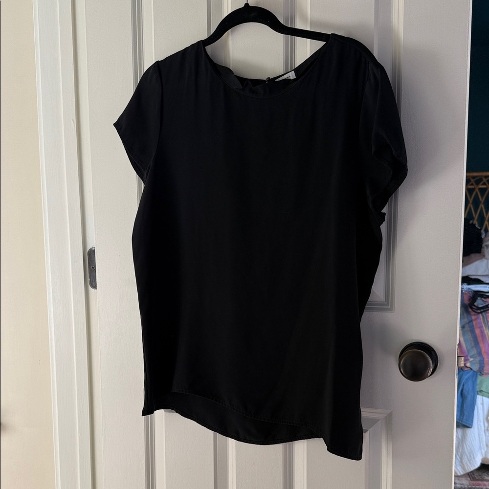 Cuyana Elegant Black Blouse